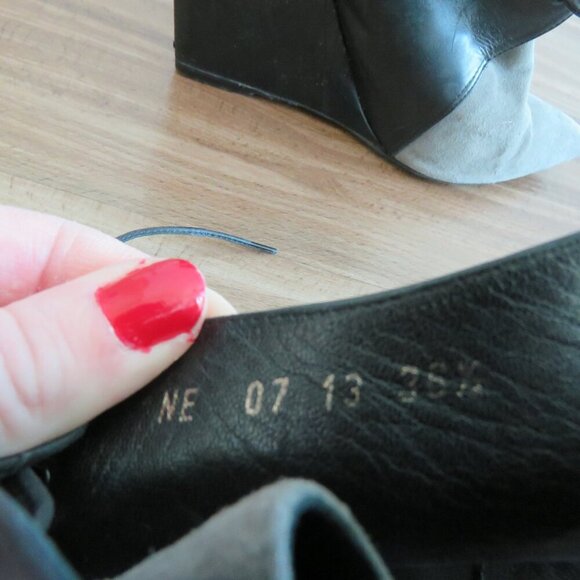 VINTAGE CHRISTIAN DIOR Black Gray Suede Leather Point Toe Wedge Slingback US 6 - Picture 15 of 16